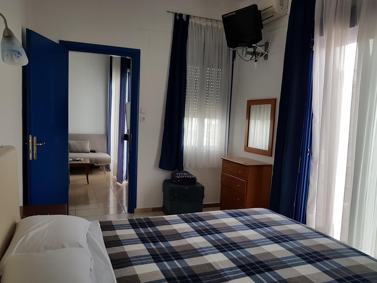 The Blue Beach Apartments Néa Péramos Eksteriør bilde