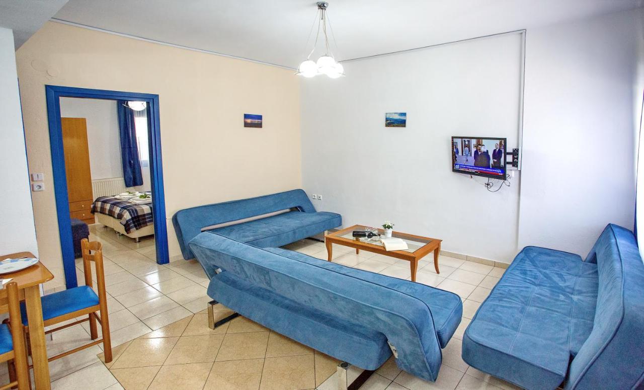 The Blue Beach Apartments Néa Péramos Eksteriør bilde