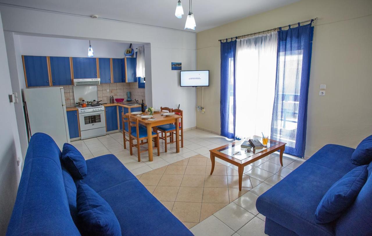 The Blue Beach Apartments Néa Péramos Eksteriør bilde